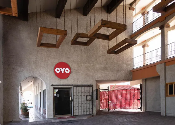Oyo Hotel Real Del Sur, Estadio Chihuahua