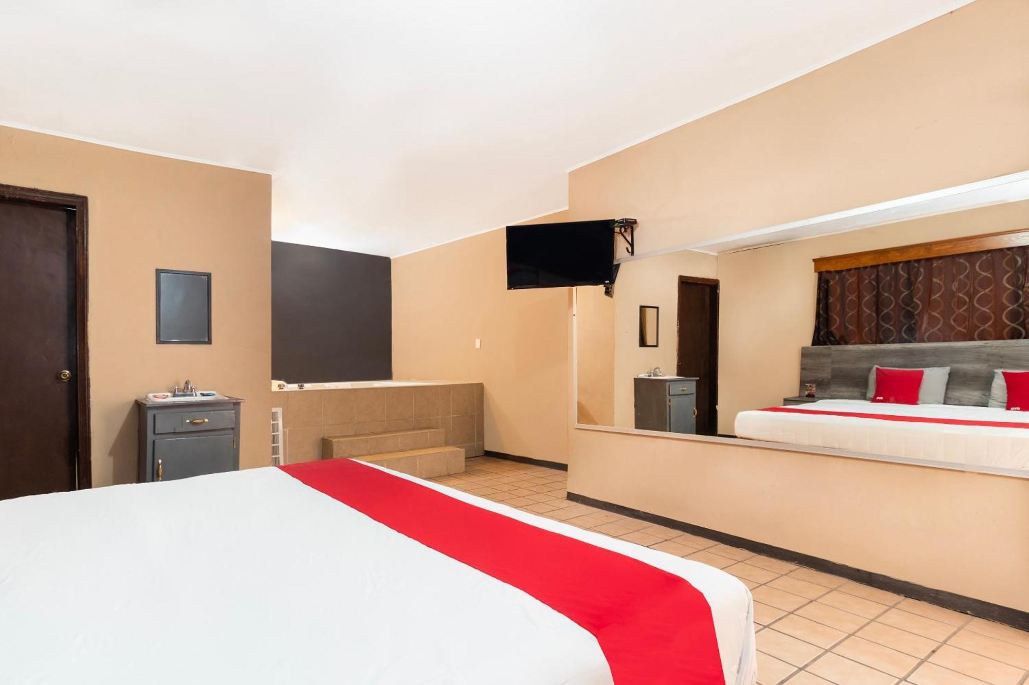 Oyo Real Del Sur, Estadio Hotel Chihuahua