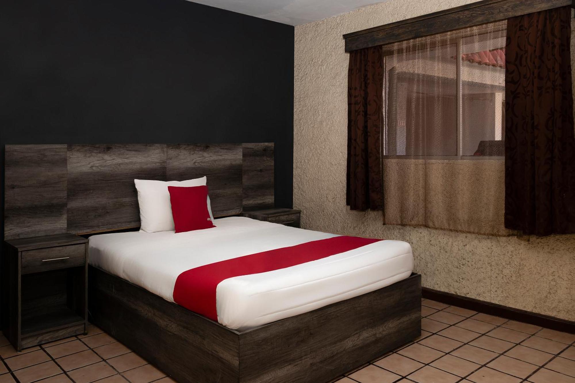 Oyo Real Del Sur, Estadio Hotel Chihuahua